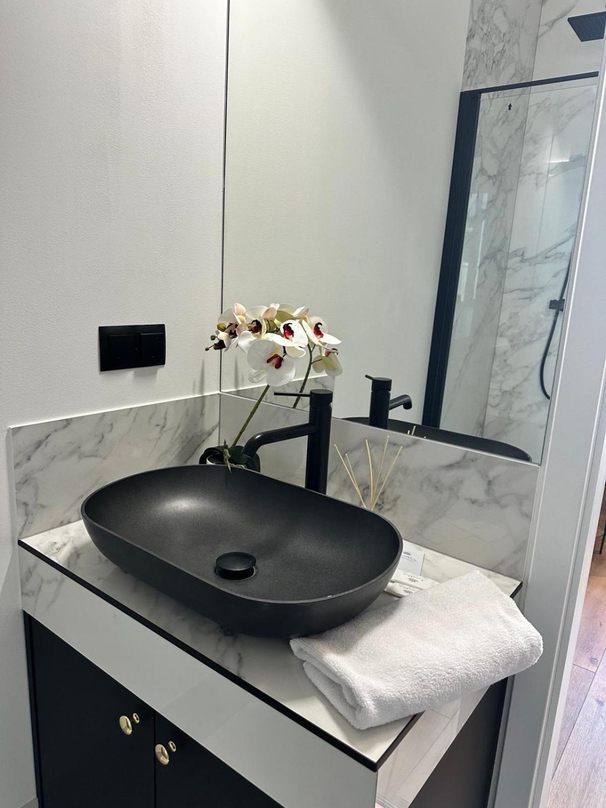 Hotel Apart Warsaw Ngoại thất bức ảnh